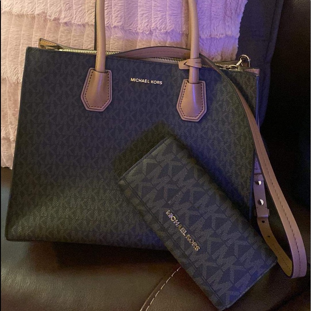 Michael Kors wallet